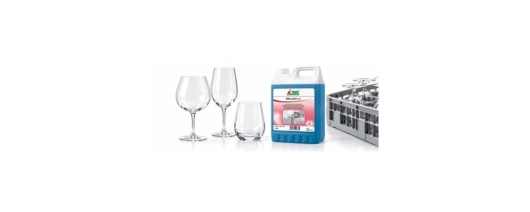 Rinçage vaisselle en machine professionnelle | Halvea